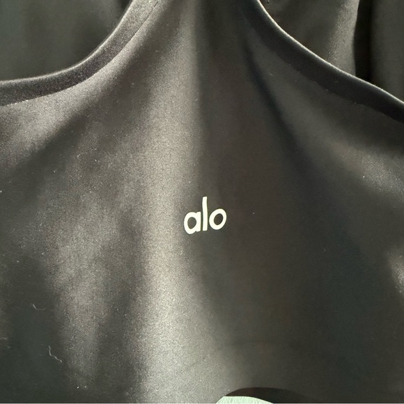 Alo Yoga Airlift Fuse Bra Tank - Picture 5 of 6